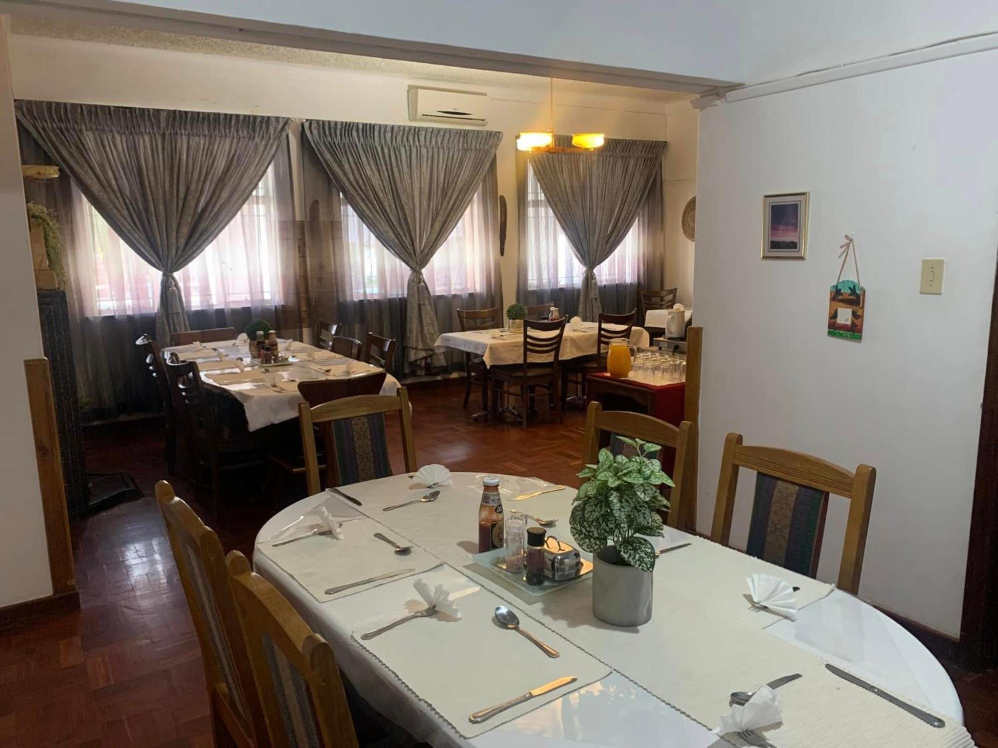Victoria Oaks Guesthouse Victoria West Kültér fotó